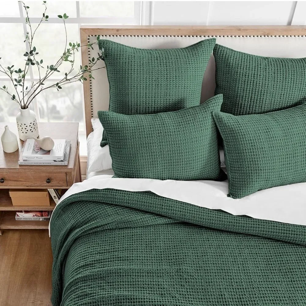 NWOT- Levtex Home Mills Waffle King Bedspread Set w 2 Pillow Shams
